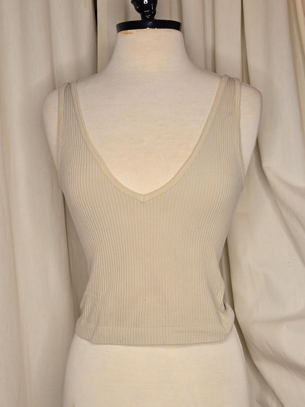 Women's Ribbed V-Neck Tank Top - Beige